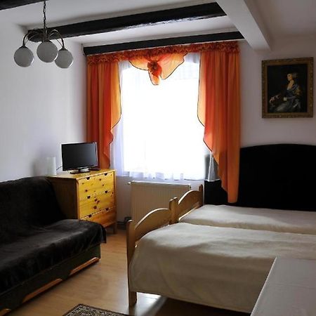 Gosciniec Zapiecek Stronie Slaskie Exterior foto