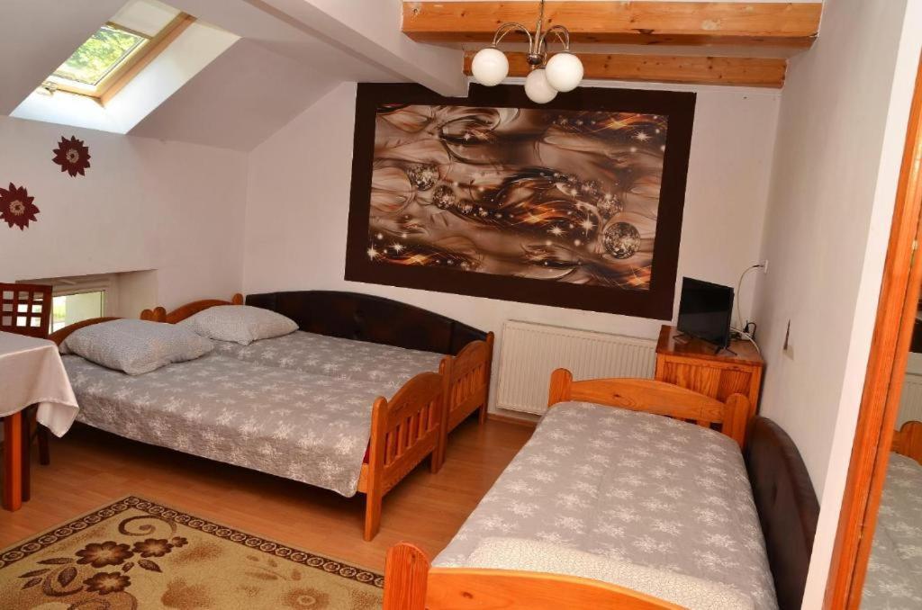 Gosciniec Zapiecek Stronie Slaskie Exterior foto
